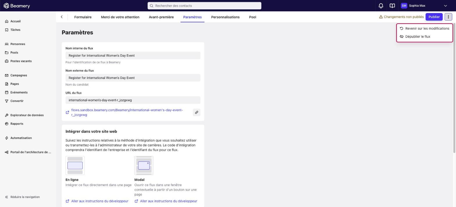 Onglet Paramètres d’un flux d’événement avec le menu des options ouvert : Revenir sur les modifications, Dépublier le flux