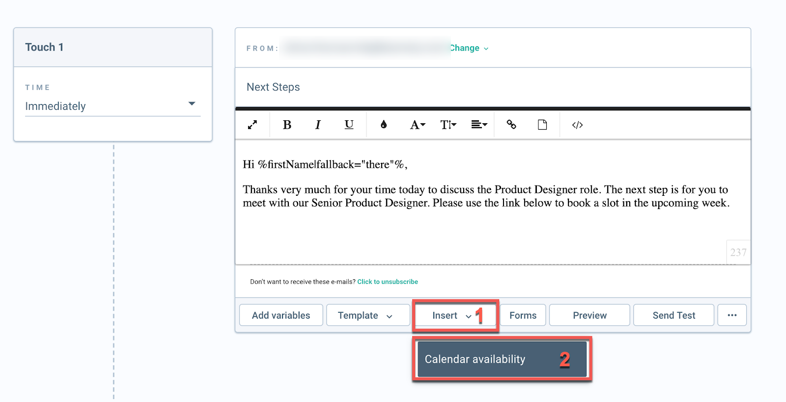 Menu « Insert » de l'éditeur de campagne ouvert sur l'option « Calendar availability »