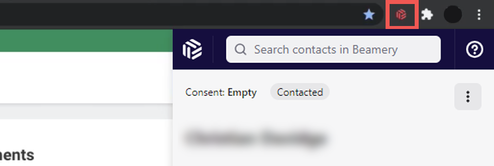 Barre d’outils de Chrome avec l’icône de l’extension Beamery mise en évidence et l’aperçu d’un profil dans l’extension