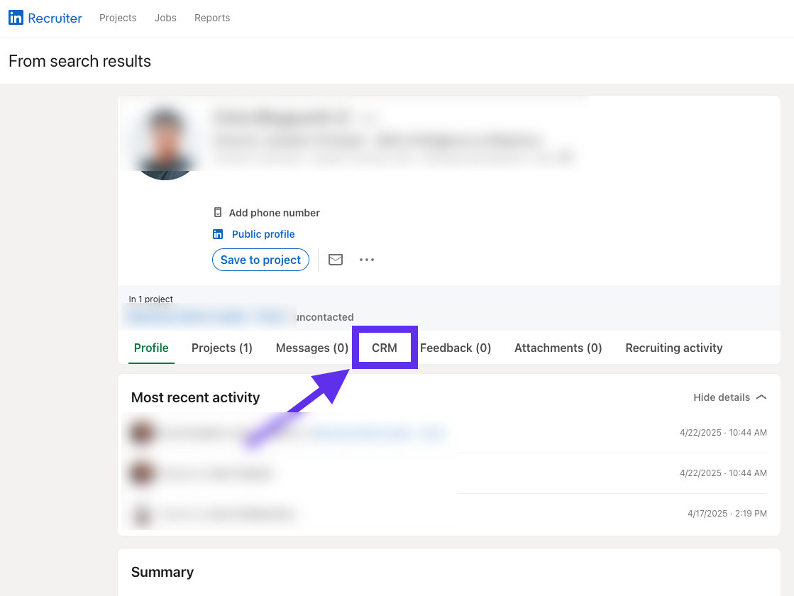 Onglet mis en évidence dans un profil de contact LinkedIn Recruiter